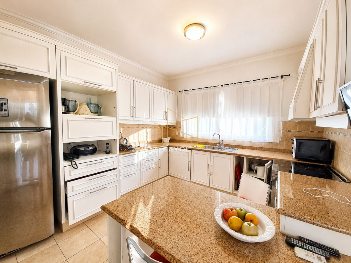 Casa ID.375 - Boulevard Park, Casa de 4 dormitaros con Piscina en VENTA .