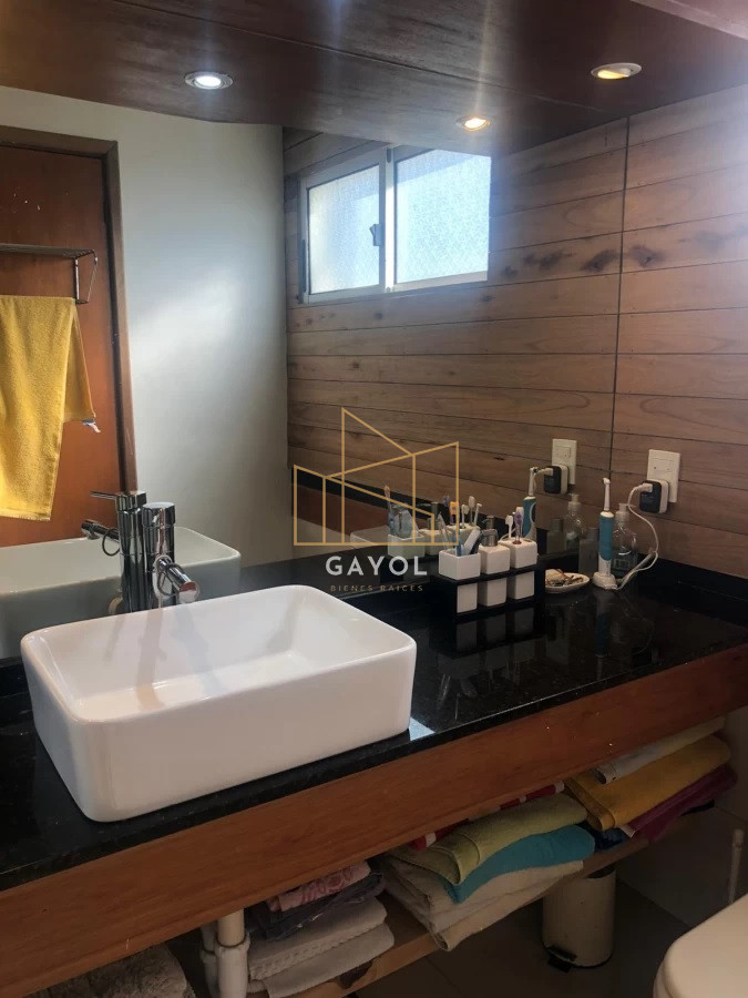 Casa ID.379 - Vende casa en barrio privado la residence, de 4 dormitorios en Punta del Este 