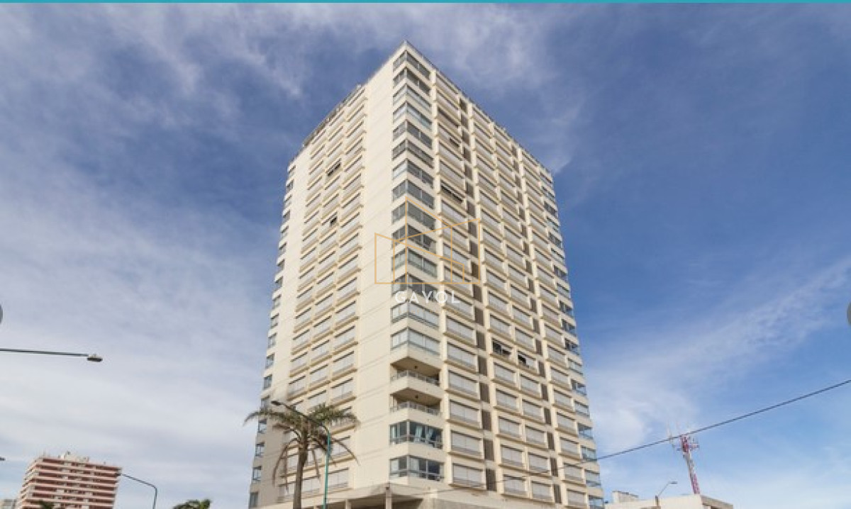 Apartamento ID.1455 - En venta en torre Libertador, apartamento de 3 dormitorios con vista agradable entorno 