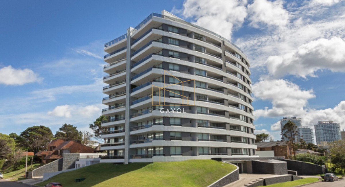 Apartamento ID.221 - Apartamento en venta en Torre esmeralda de 3 dormitorios , en Punta del Este