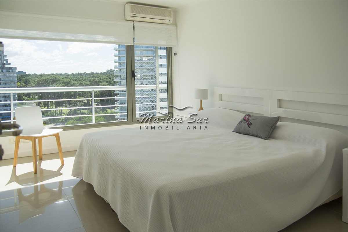 Apartamento ID.239 - Vende gran apartamento en Brava - Punta del Este de 3 Dormitorios