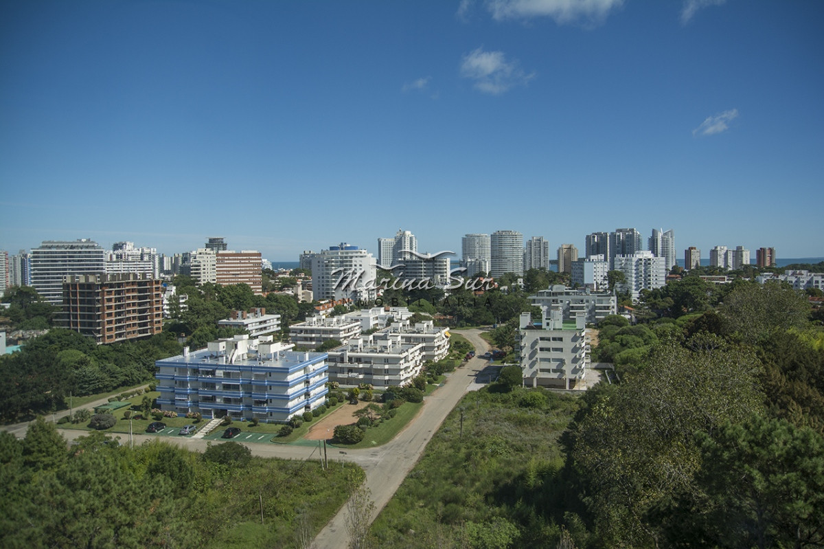 Apartamento ID.239 - Vende gran apartamento en Brava - Punta del Este de 3 Dormitorios