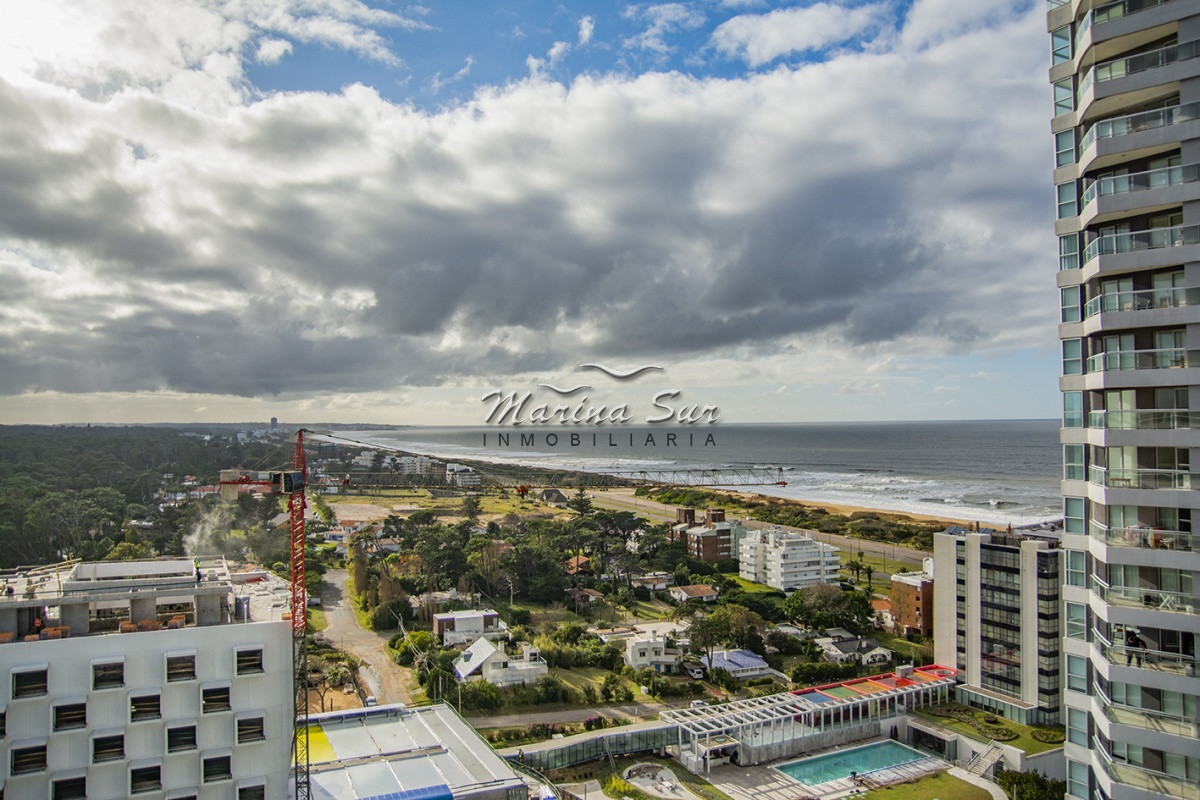 Apartamento ID.241 - Departamento en piso alto, Quartier del Mar, en venta.