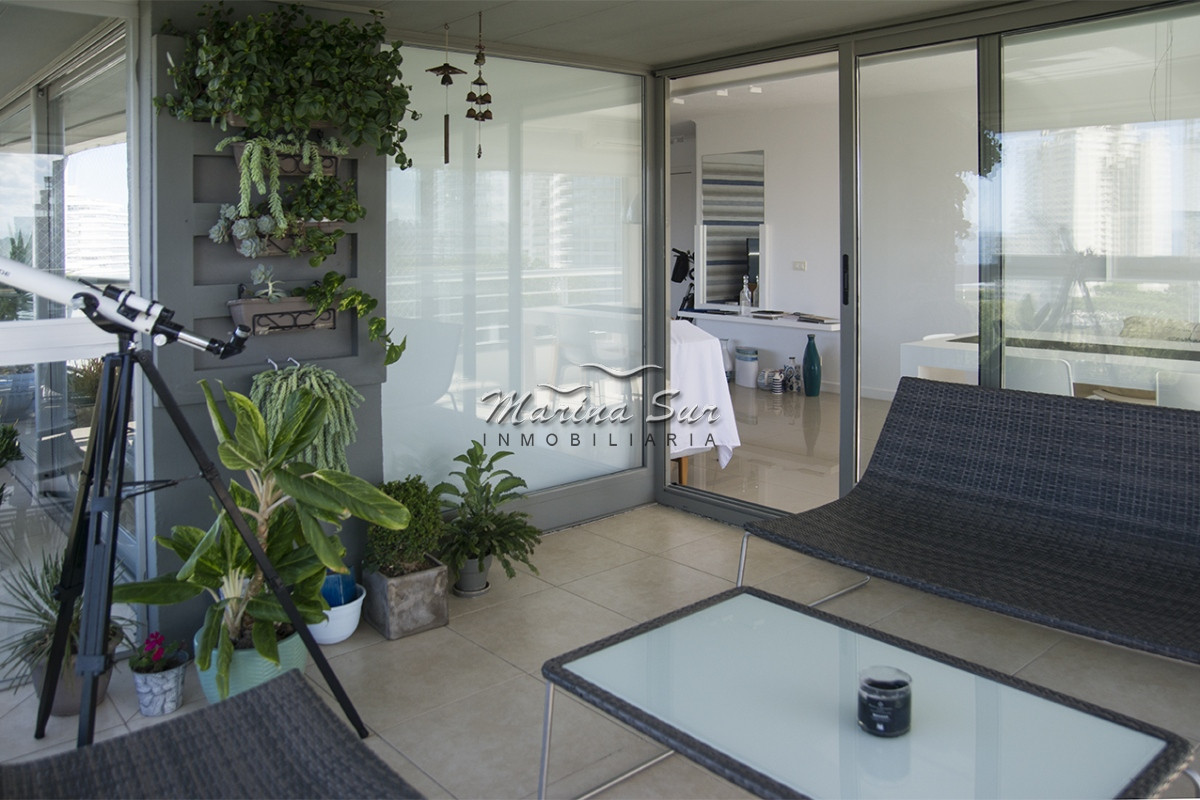 Apartamento ID.239 - Vende gran apartamento en Brava - Punta del Este de 3 Dormitorios