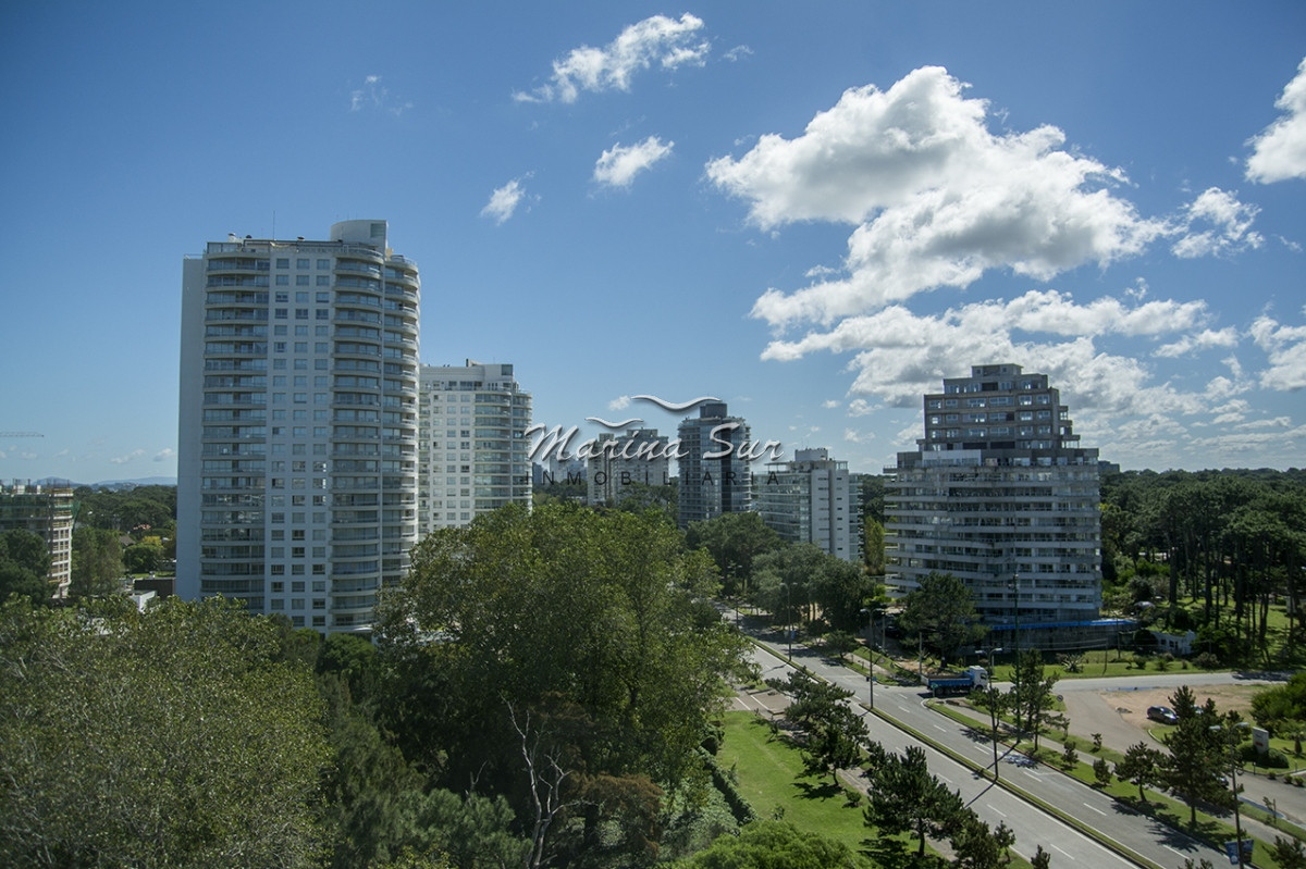 Apartamento ID.239 - Vende gran apartamento en Brava - Punta del Este de 3 Dormitorios