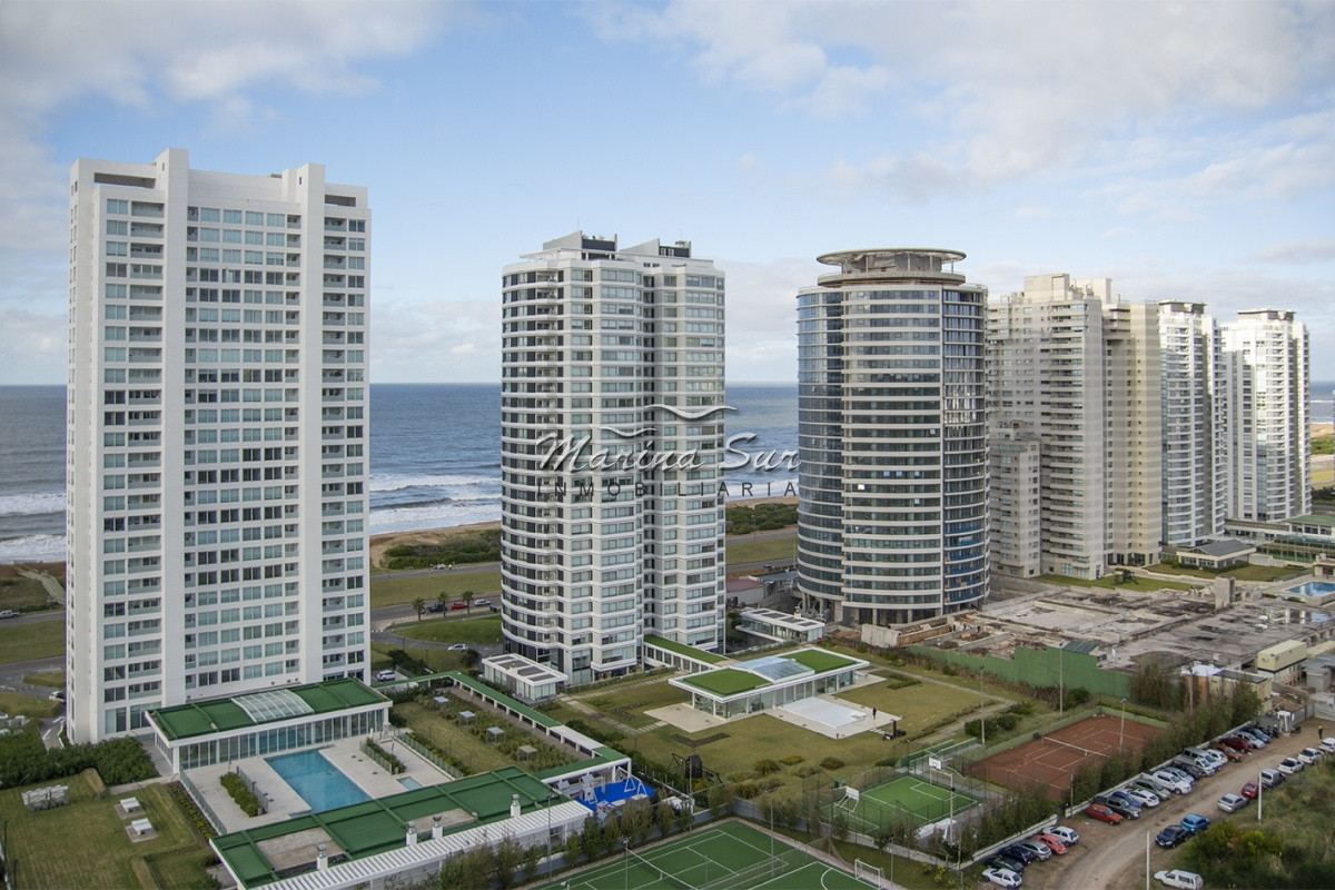 Apartamento ID.241 - Departamento en piso alto, Quartier del Mar, en venta.