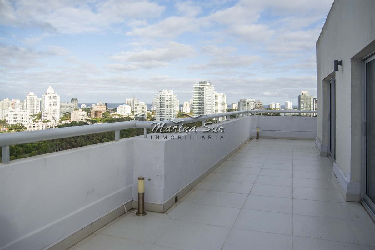 Apartamento ID.241 - Departamento en piso alto, Quartier del Mar, en venta.