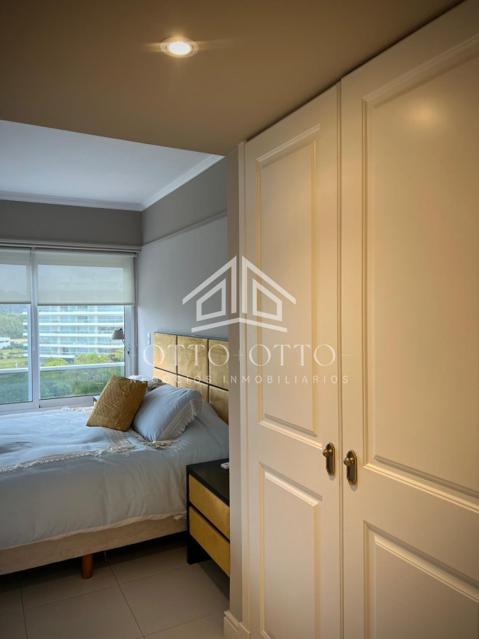 Apartamento ID.28631 - Espectacular Departamento en venta frente al mar, penthouse de 4 dormitorios. Punta del Este