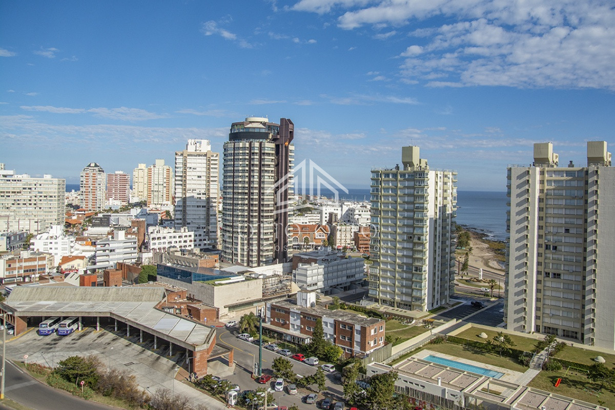 Apartamento ID.28518 - Hermoso departamento en inmejorable zona!! Torre Imperiale.