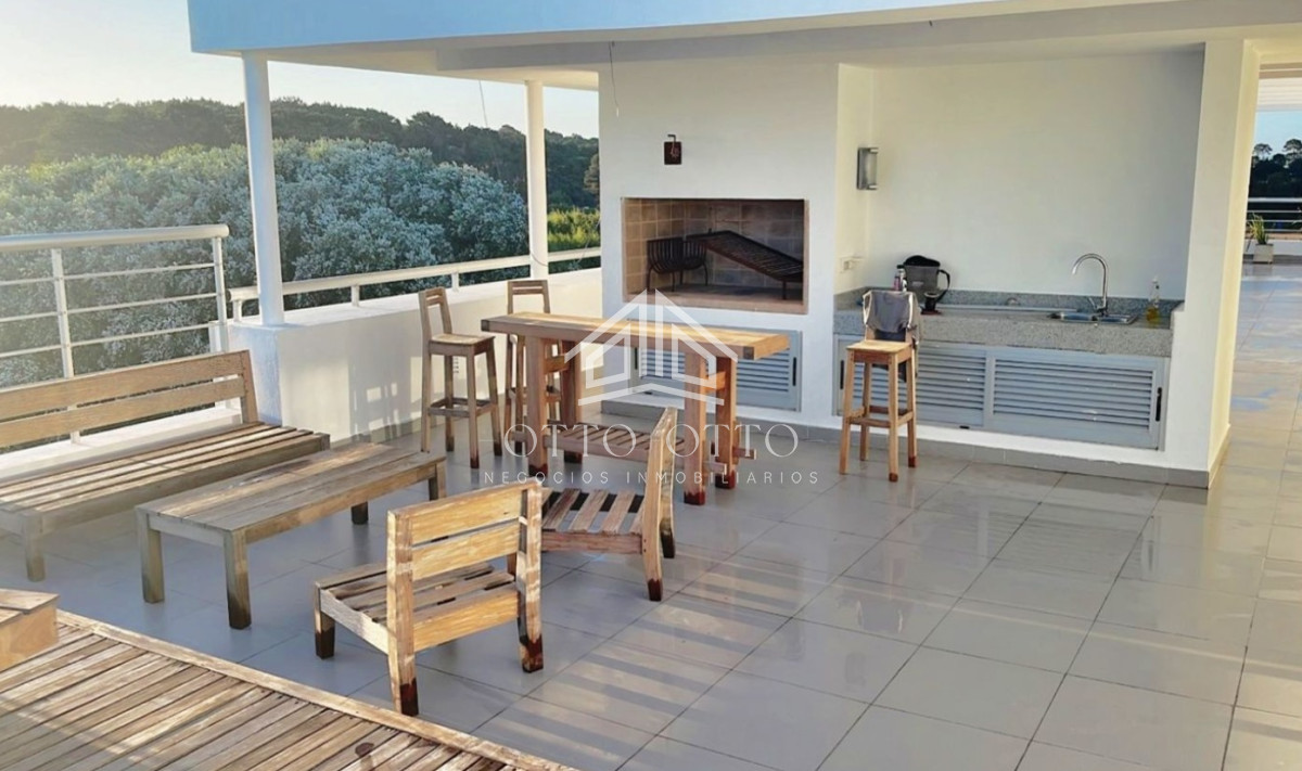 Apartamento ID.28632 - Apartamento en Venta de 3 dormitorio en Playa Brava , Punta  del este 
