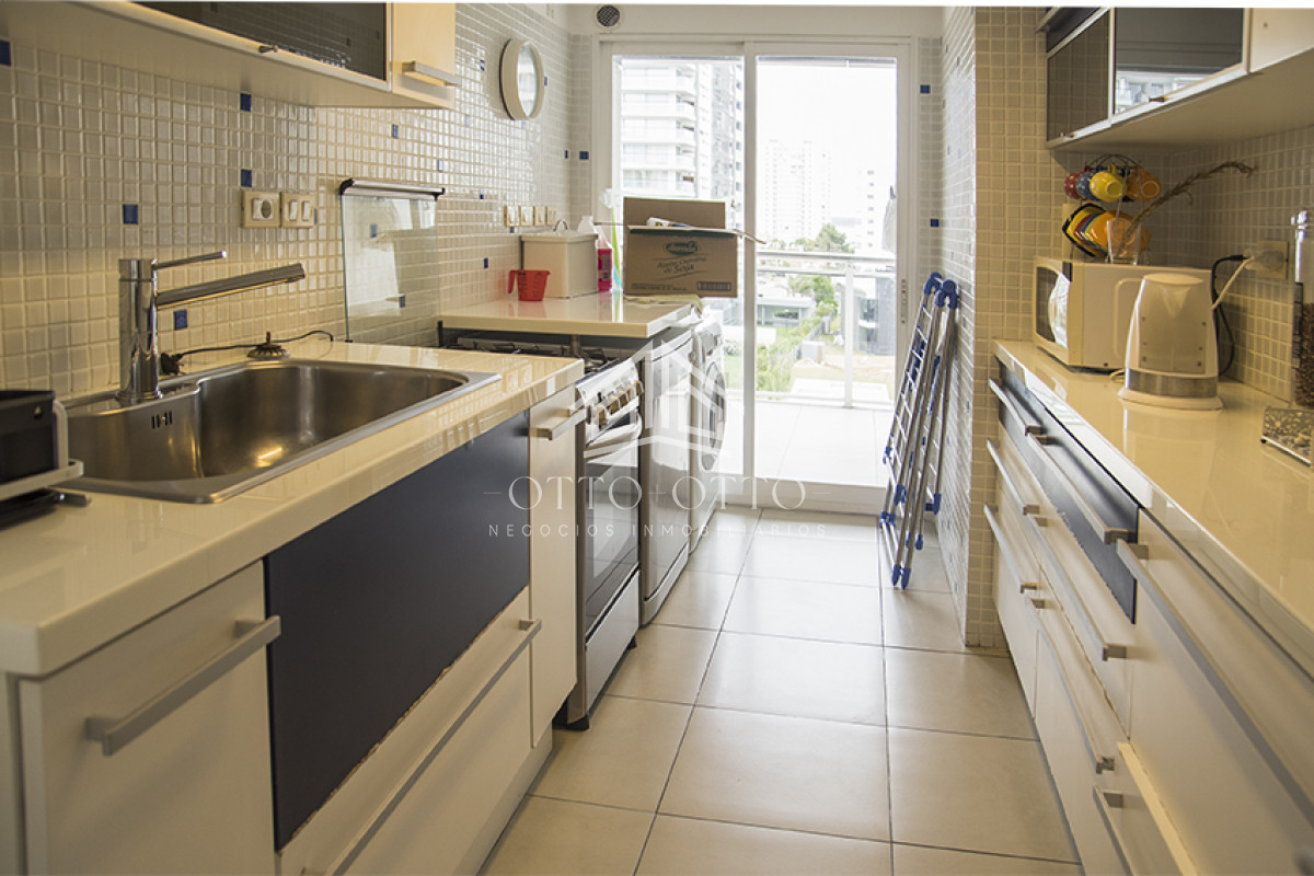 Apartamento ID.28541 -  Departamento en venta y alquiler de 3 dormitorios en Playa Brava , Punta del este 