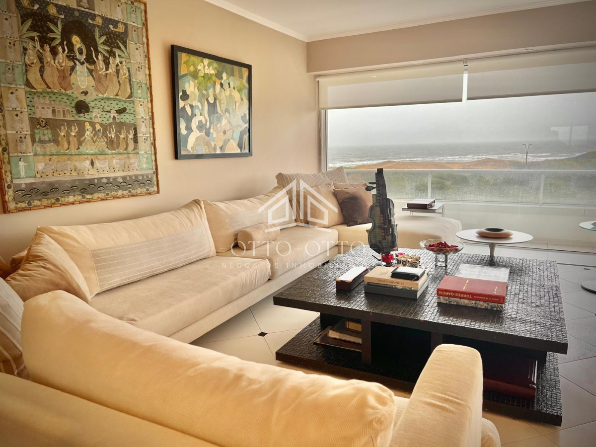 Apartamento ID.28631 - Espectacular Departamento en venta frente al mar, penthouse de 4 dormitorios. Punta del Este