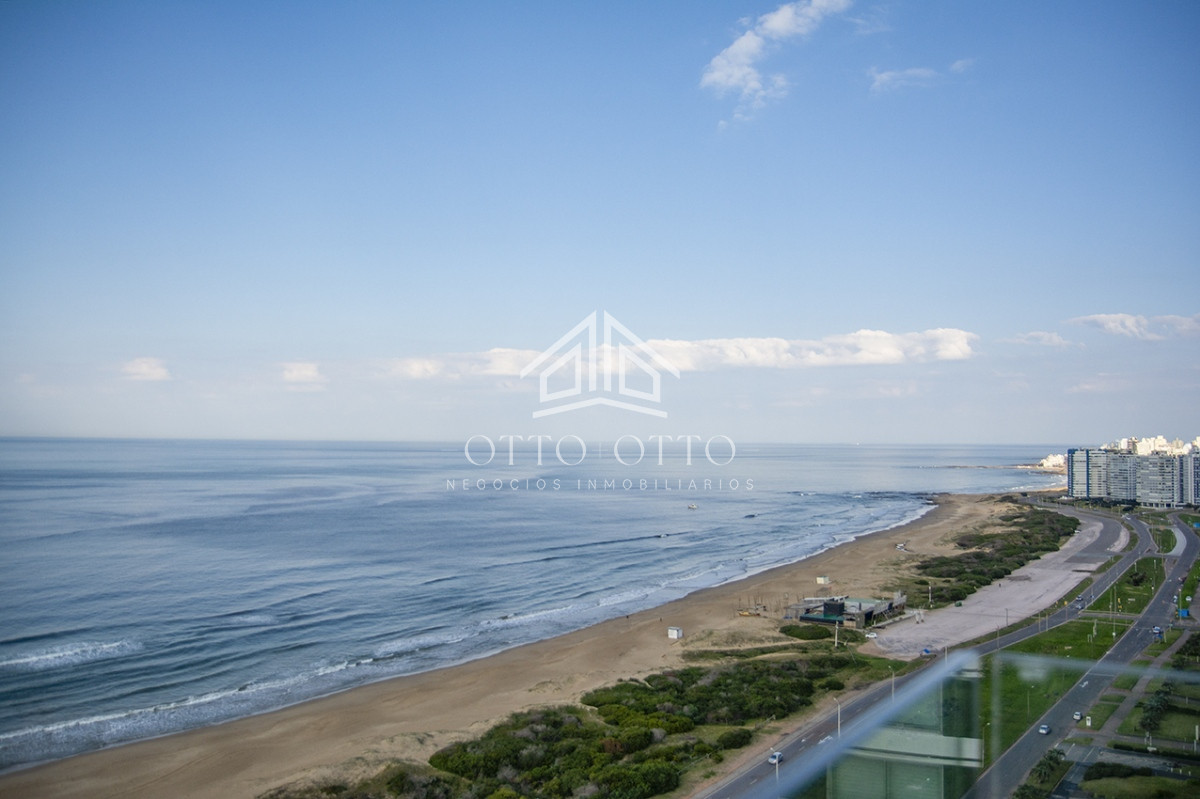 Apartamento ID.28629 - Espectacular planta en LE PARC III, Esquinero en venta