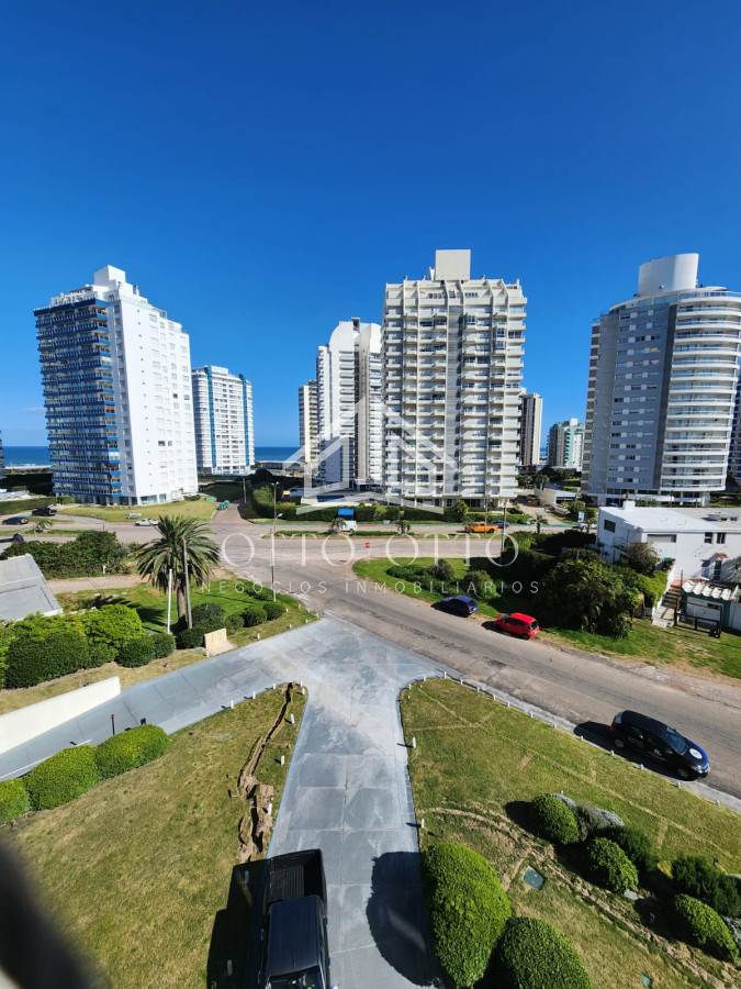 Apartamento ID.28514 - FOREST TOWER , PUNTA DEL ESTE, PLAYA BRAVA, 2 DORMITORIOS Y DEPENDENCIA