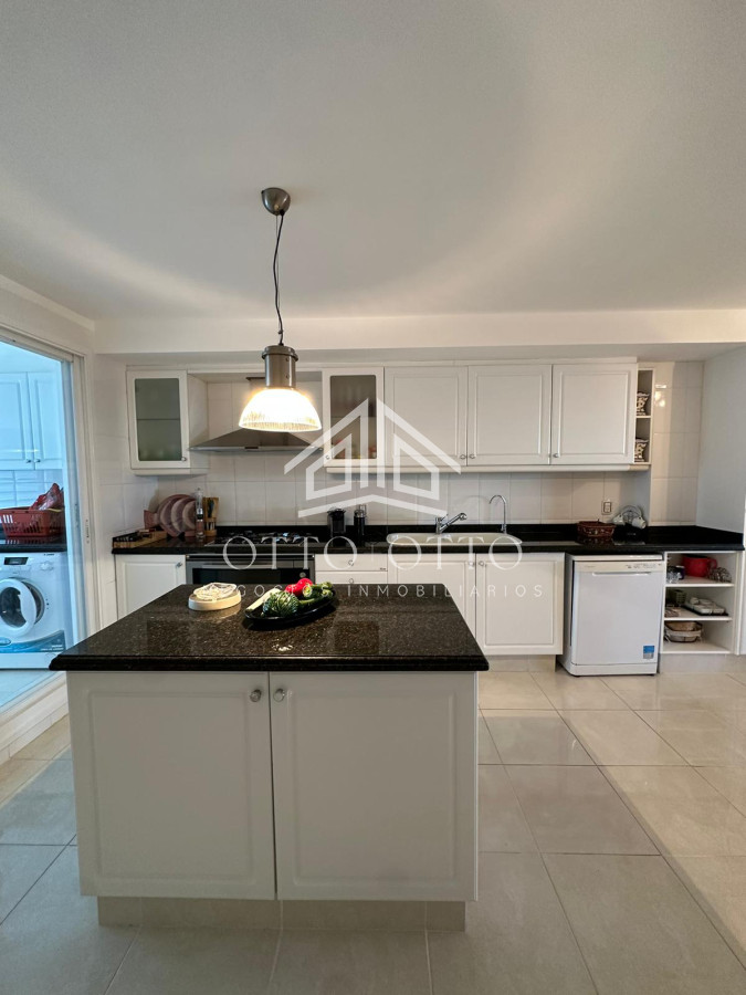 Apartamento ID.28640 - Apartamento en venta en Le Jardin, piso alto con vistas increibles, 4 dorm + dep