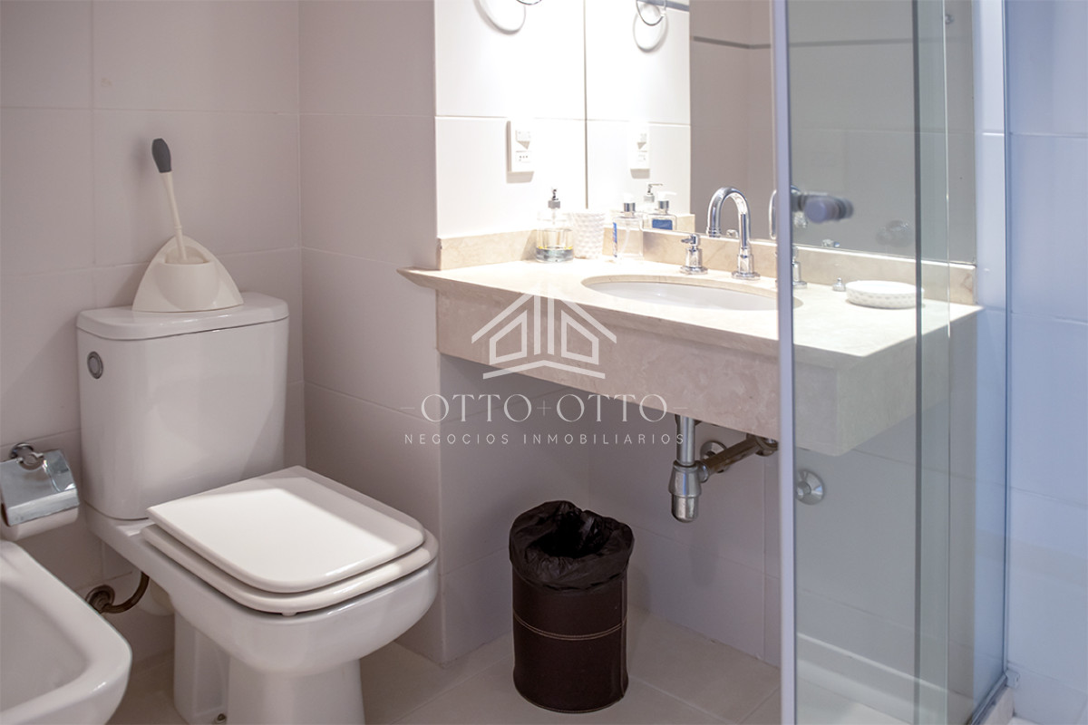 Apartamento ID.28517 - Apartamento de 2 dormitorios en Venta en Playa Mansa , Punta del este 