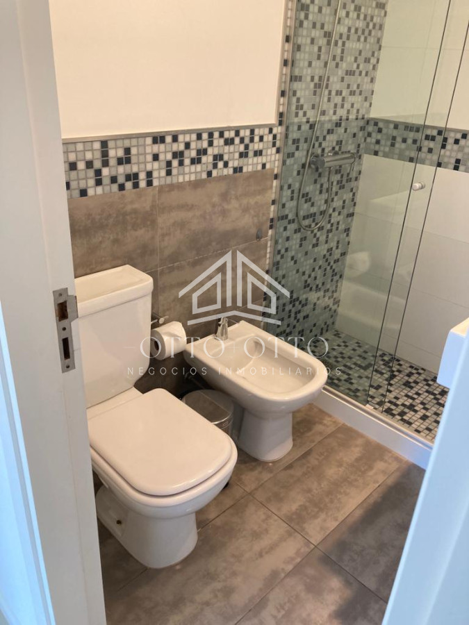 Apartamento ID.28509 - Vende apartamento de 2 dormitorios y medio, Punta del Este 