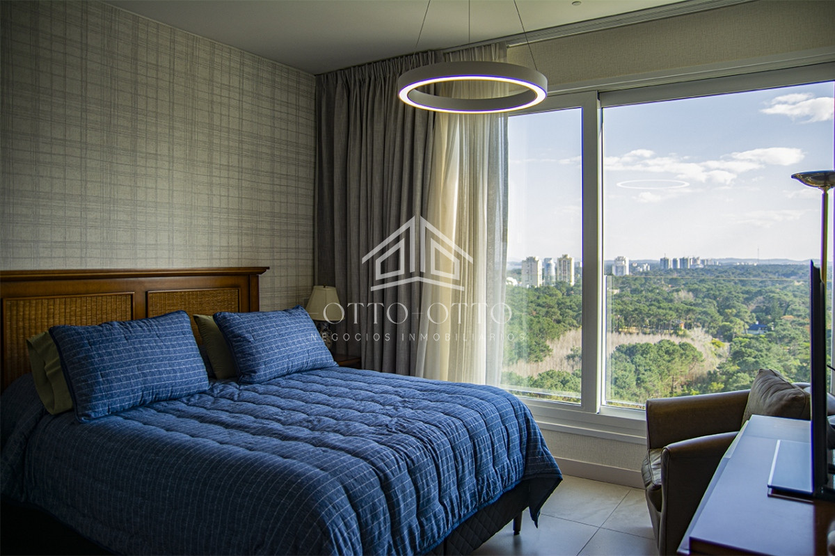 Apartamento ID.28629 - Espectacular planta en LE PARC III, Esquinero en venta