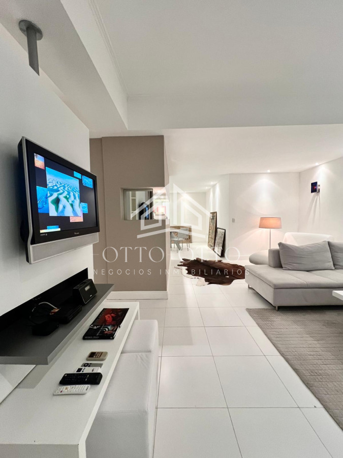 Apartamento ID.28631 - Espectacular Departamento en venta frente al mar, penthouse de 4 dormitorios. Punta del Este