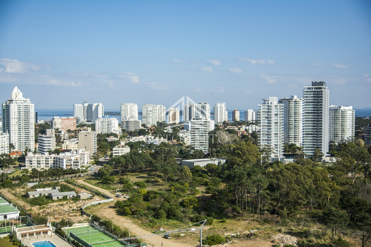 Apartamento ID.28629 - Espectacular planta en LE PARC III, Esquinero en venta