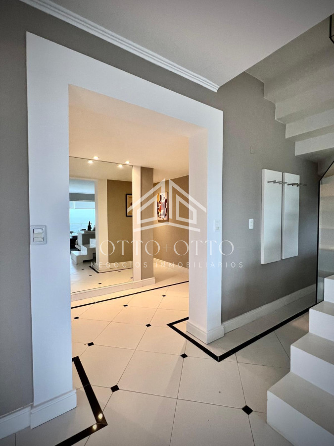 Apartamento ID.28631 - Espectacular Departamento en venta frente al mar, penthouse de 4 dormitorios. Punta del Este
