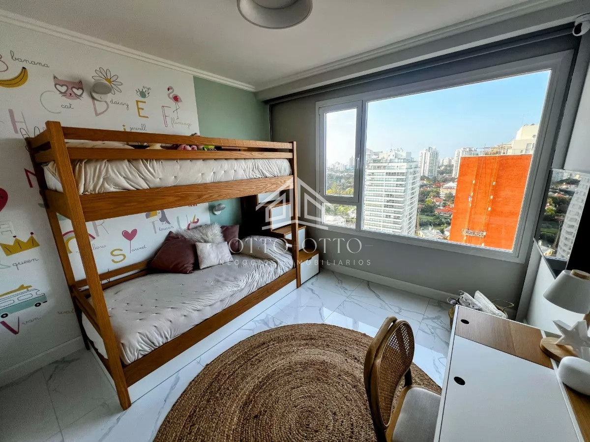 Apartamento ID.28638 - Apartamento en venta 4 dormitorios en Playa Mansa, Punta del Este.