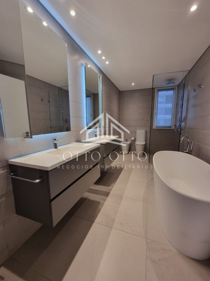 Apartamento ID.28629 - Espectacular planta en LE PARC III, Esquinero en venta