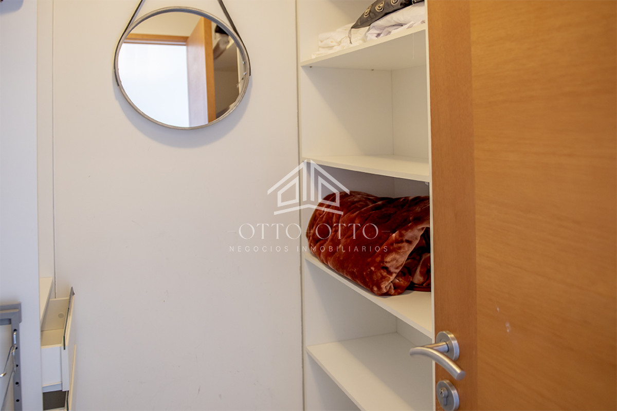 Apartamento ID.28517 - Apartamento de 2 dormitorios en Venta en Playa Mansa , Punta del este 