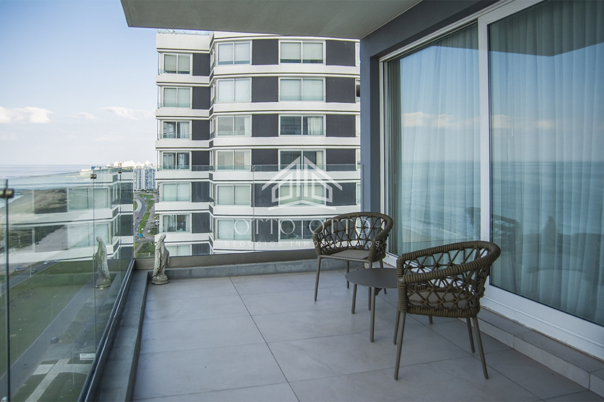 Apartamento ID.28629 - Espectacular planta en LE PARC III, Esquinero en venta
