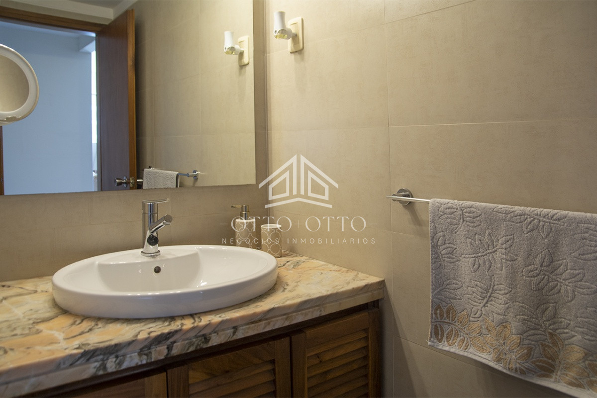 Apartamento ID.28477 - Departamento en venta de 3 dormitorios en Roosevelt Center, Punta del este 