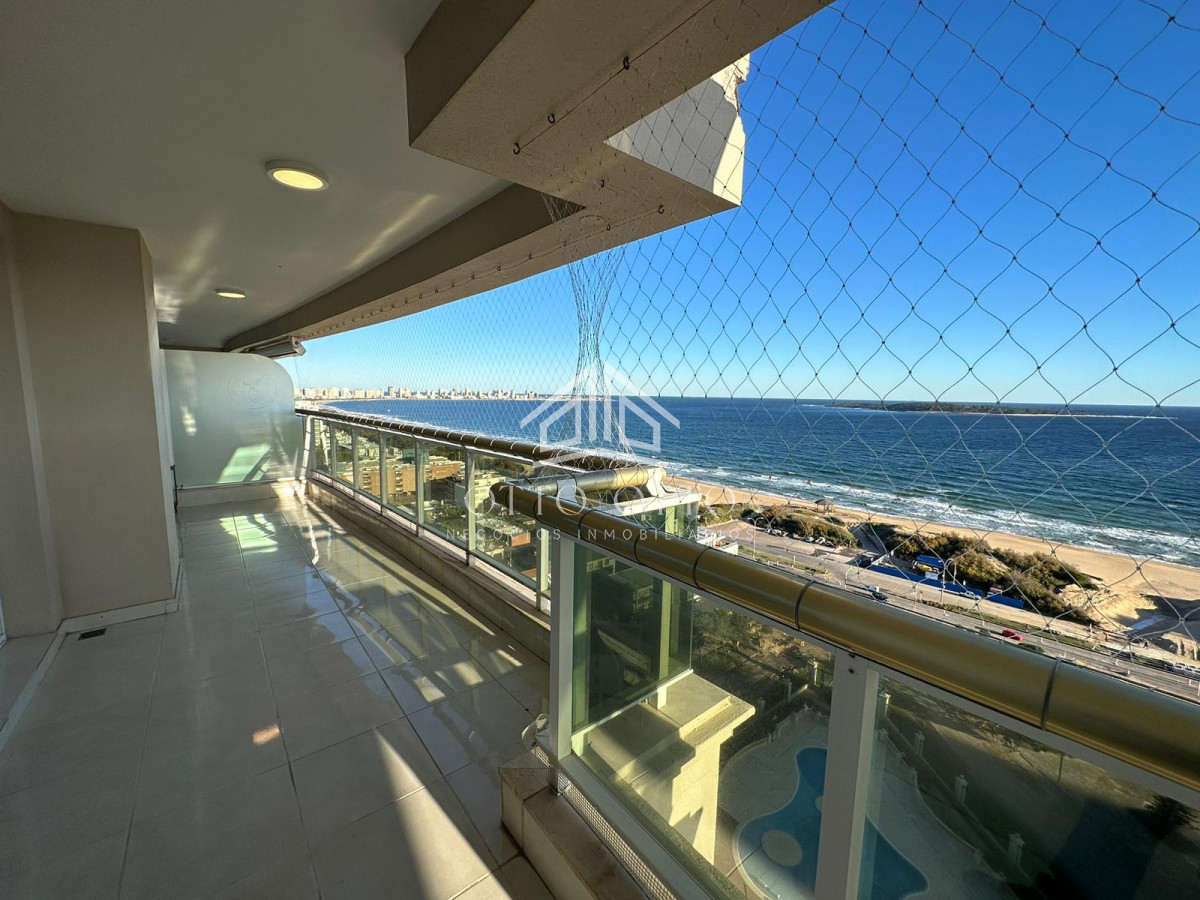 Apartamento ID.28640 - Apartamento en venta en Le Jardin, piso alto con vistas increibles, 4 dorm + dep