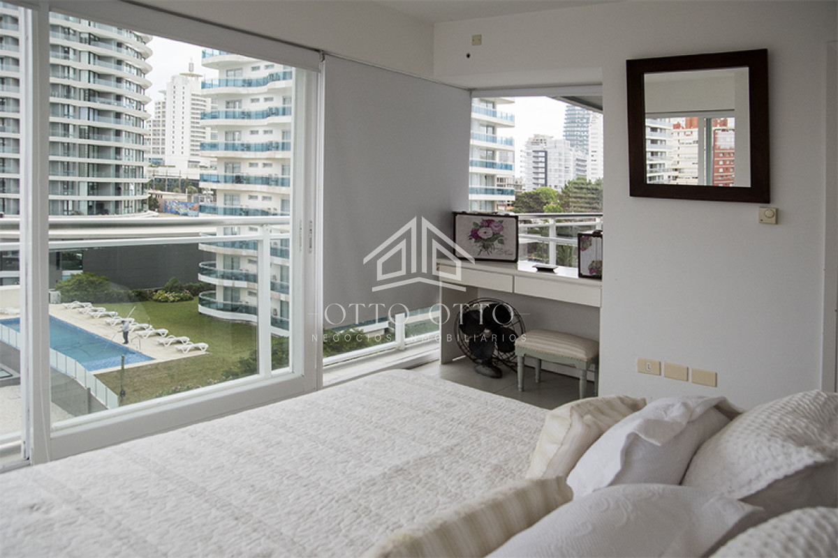 Apartamento ID.28541 -  Departamento en venta y alquiler de 3 dormitorios en Playa Brava , Punta del este 