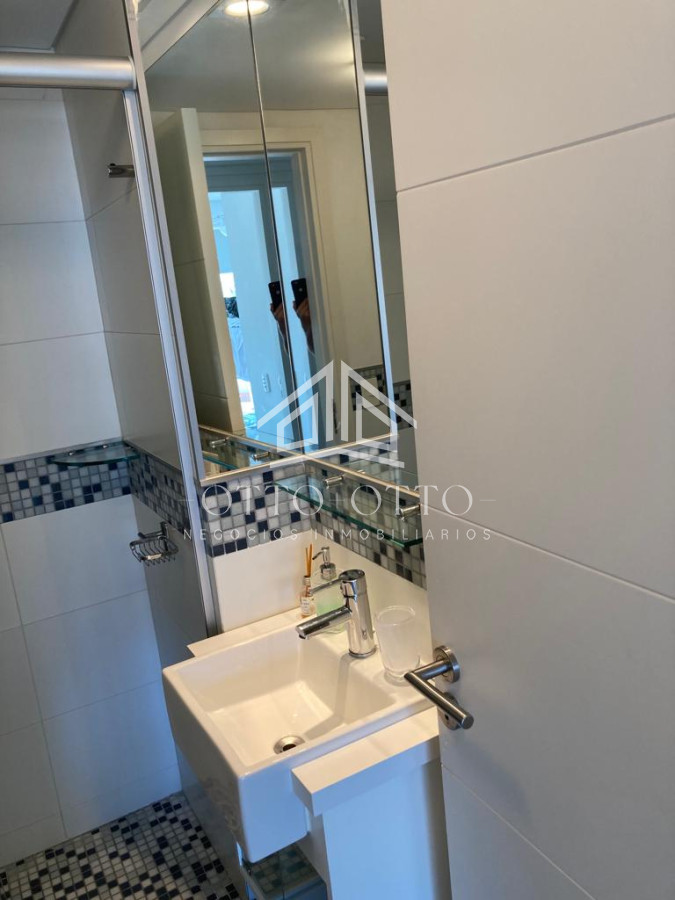 Apartamento ID.28509 - Vende apartamento de 2 dormitorios y medio, Punta del Este 