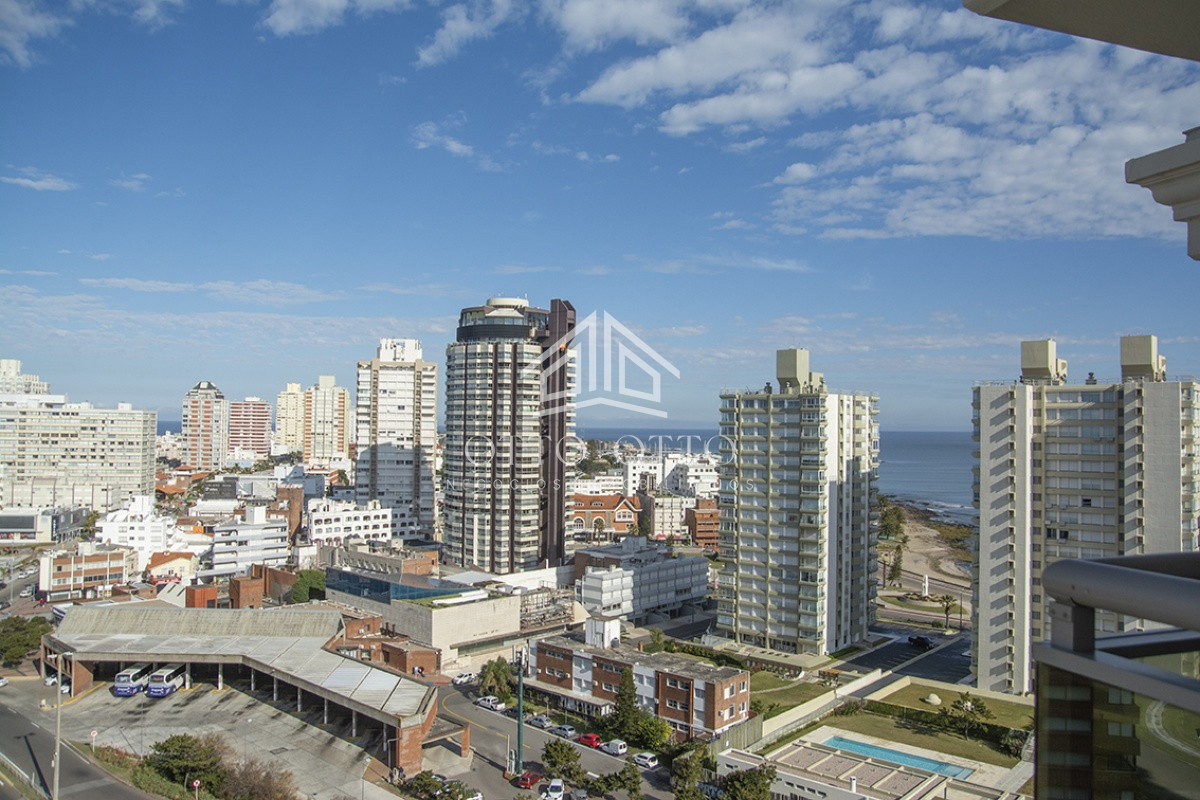 Apartamento ID.28518 - Hermoso departamento en inmejorable zona!! Torre Imperiale.
