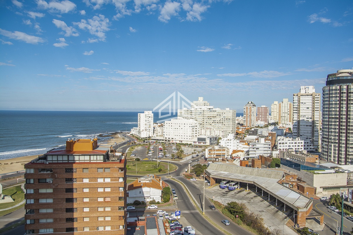 Apartamento ID.28518 - Hermoso departamento en inmejorable zona!! Torre Imperiale.