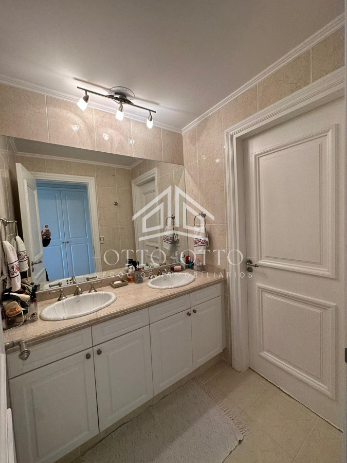 Apartamento ID.28640 - Apartamento en venta en Le Jardin, piso alto con vistas increibles, 4 dorm + dep