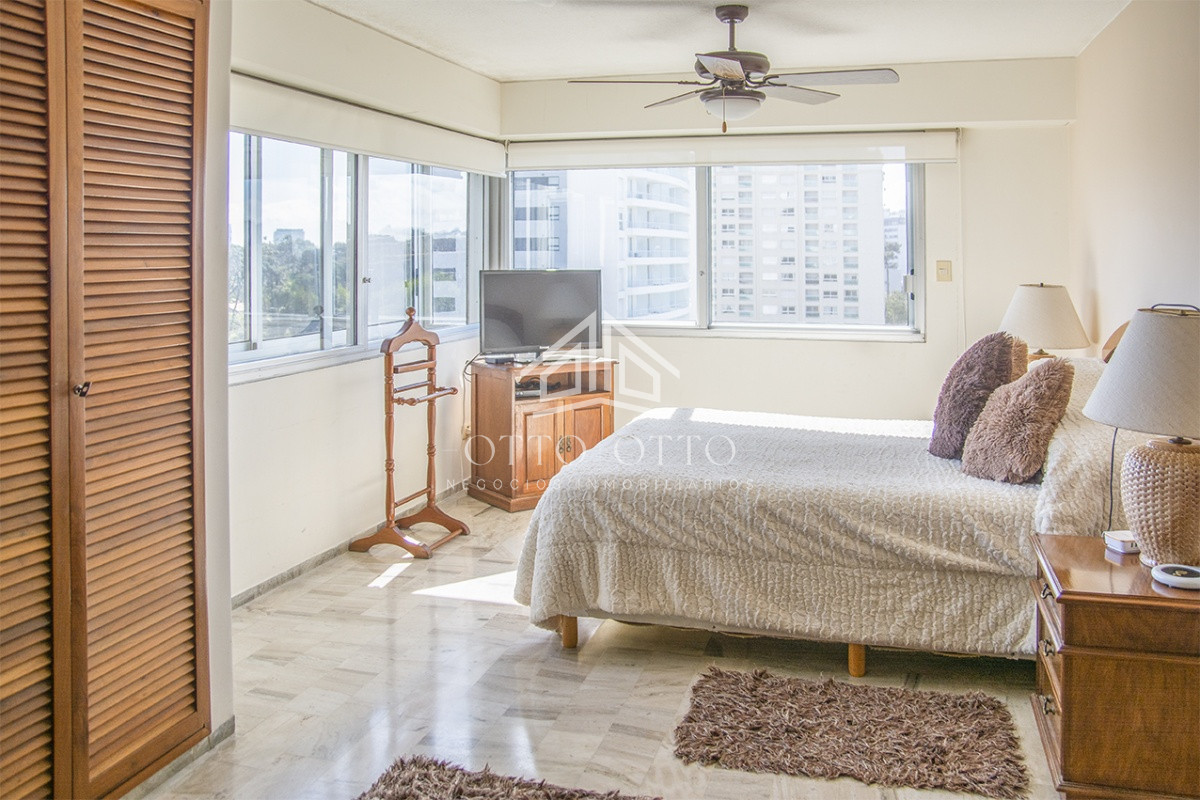 Apartamento ID.28477 - Departamento en venta de 3 dormitorios en Roosevelt Center, Punta del este 