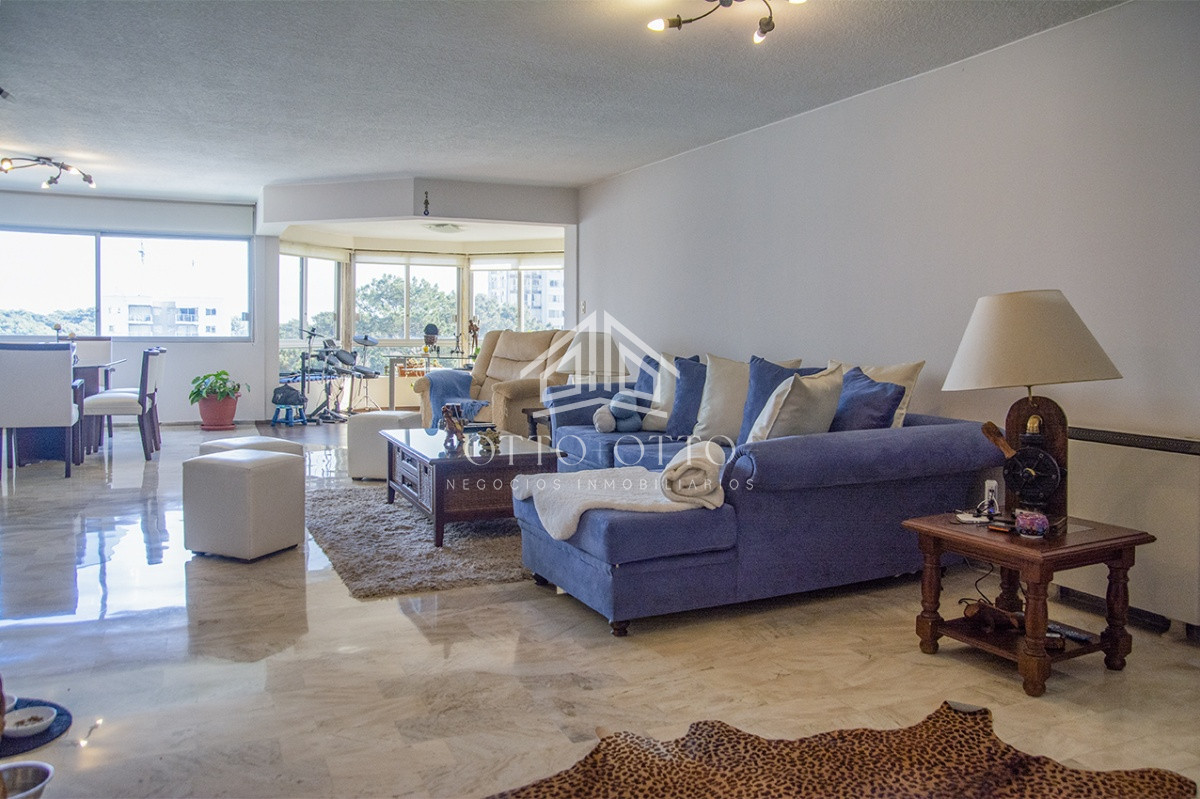 Apartamento ID.28477 - Departamento en venta de 3 dormitorios en Roosevelt Center, Punta del este 