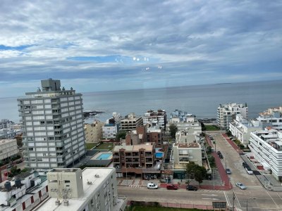 Apartamento en venta en Peninsula, 2 dormitorios y 2 garajes