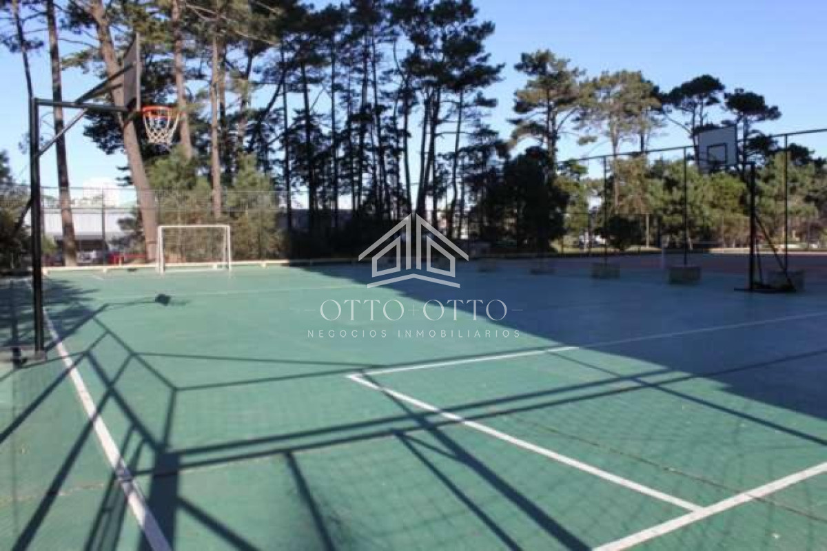 Apartamento ID.28477 - Departamento en venta de 3 dormitorios en Roosevelt Center, Punta del este 