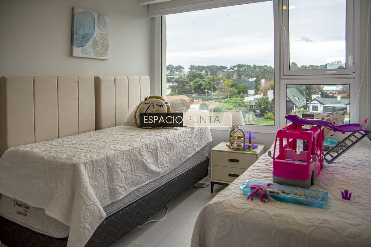 Apartamento ID.987 - Apartamento de 2 dormitorios en Playa Mansa , Punta del este 