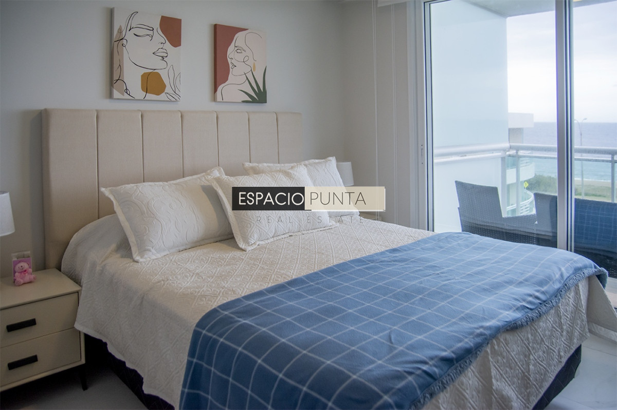 Apartamento ID.987 - Apartamento de 2 dormitorios en Playa Mansa , Punta del este 