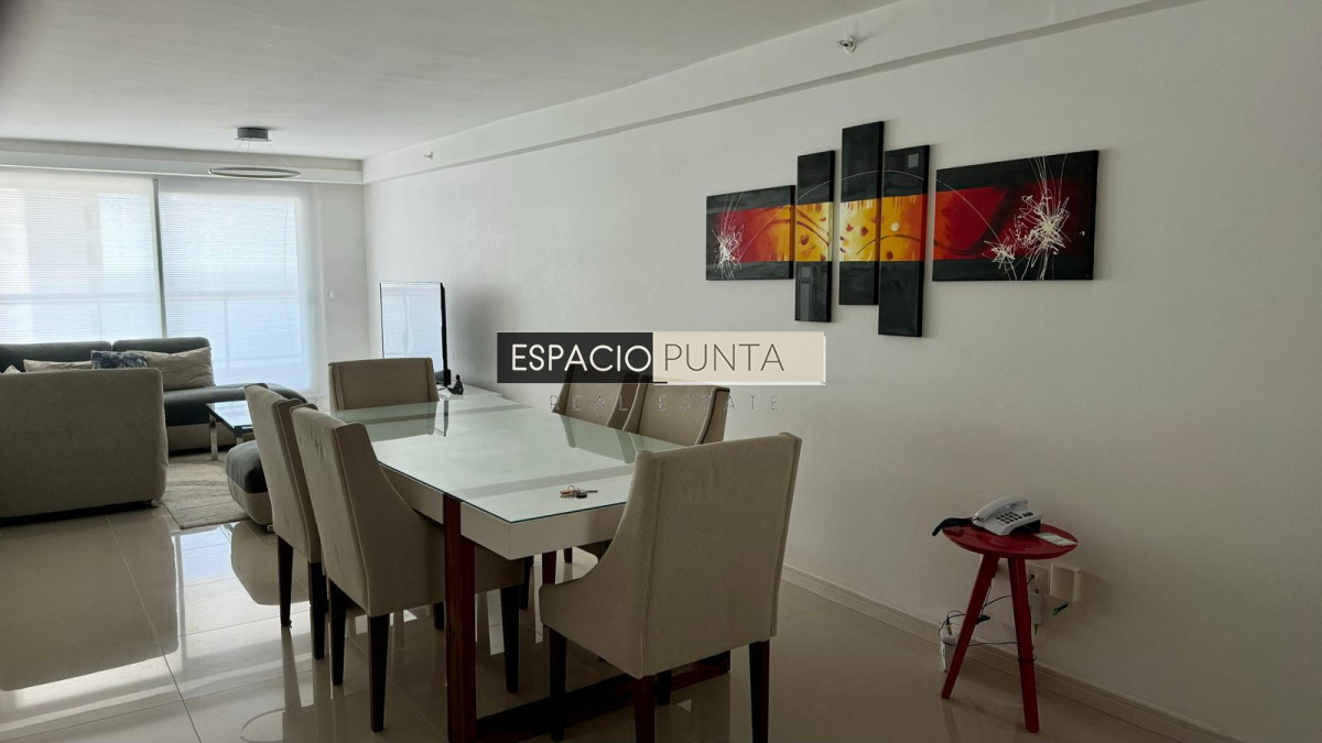 Apartamento ID.4111 - Vende hermoso depto de 2 dormitorios en Look Brava, Punta del Este