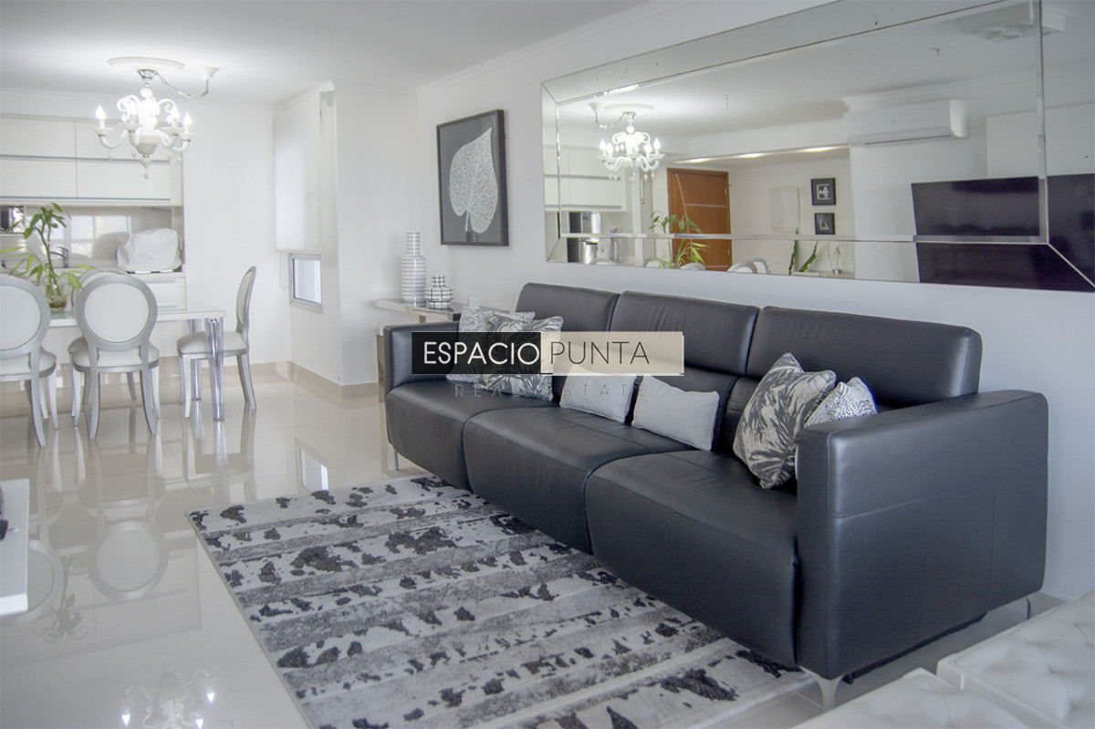 Apartamento ID.4113 -  Apartamento de 2 dormitorios en Miami Boulevard! Punta del Este
