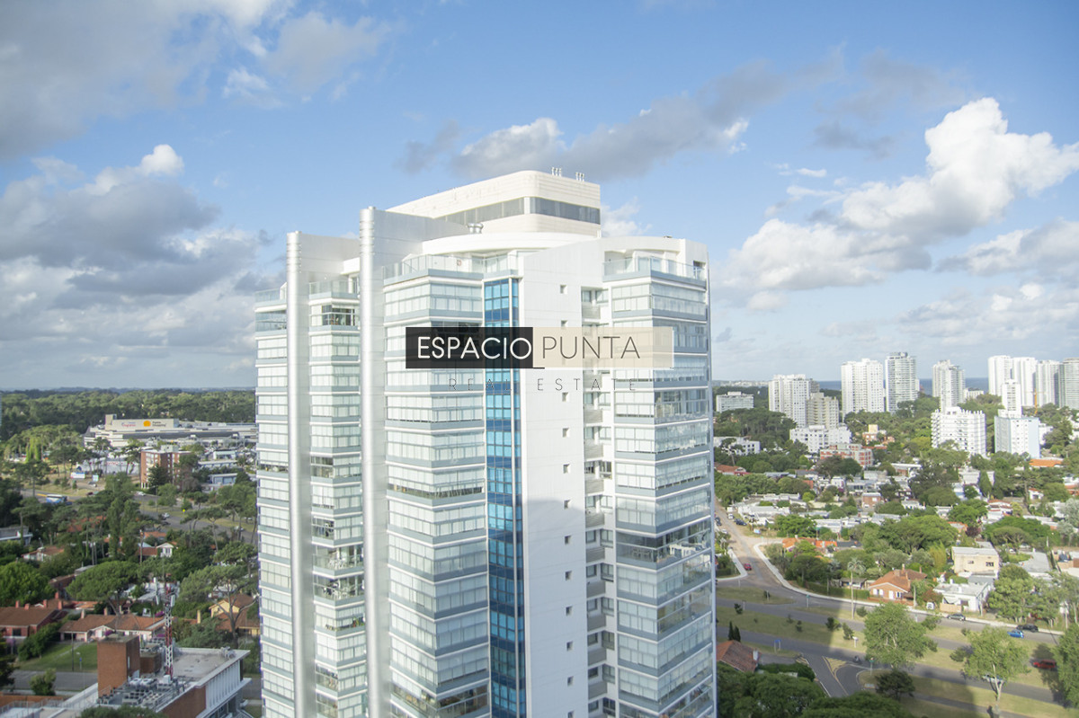 Apartamento ID.4113 -  Apartamento de 2 dormitorios en Miami Boulevard! Punta del Este