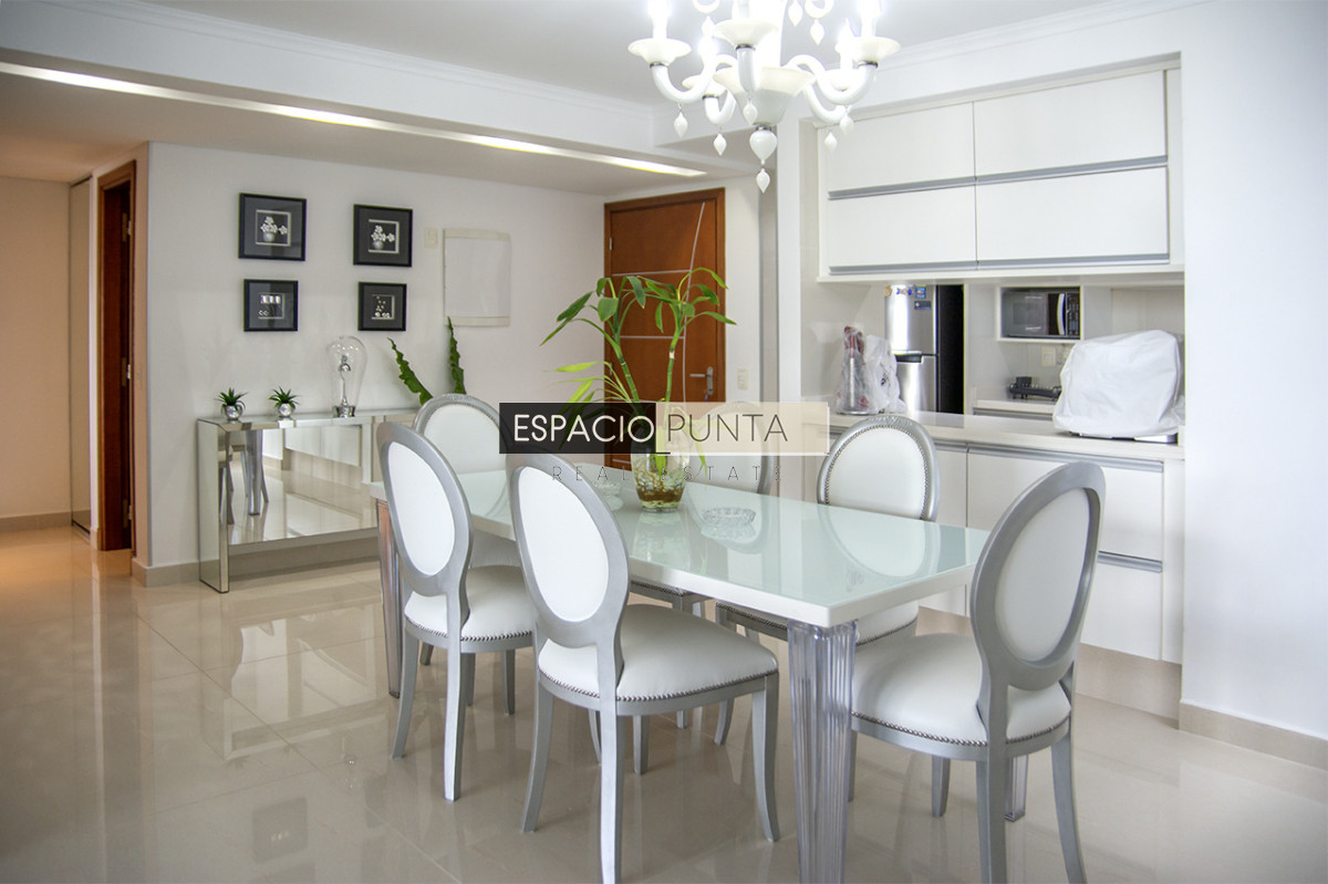 Apartamento ID.4113 -  Apartamento de 2 dormitorios en Miami Boulevard! Punta del Este
