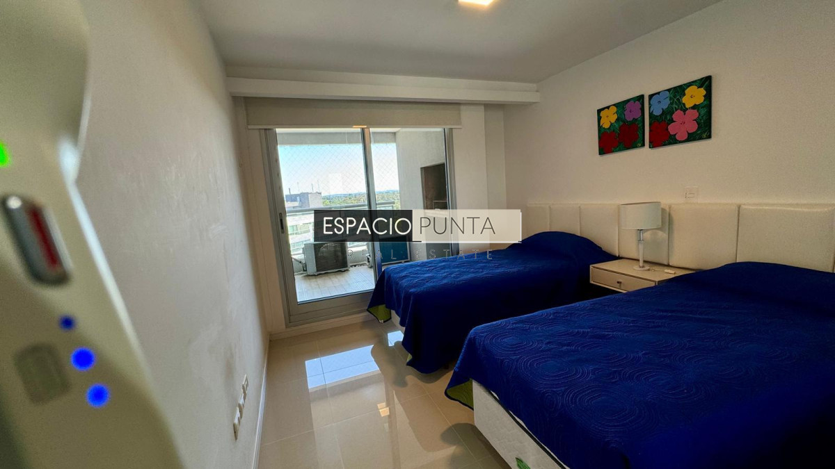 Apartamento ID.4111 - Vende hermoso depto de 2 dormitorios en Look Brava, Punta del Este