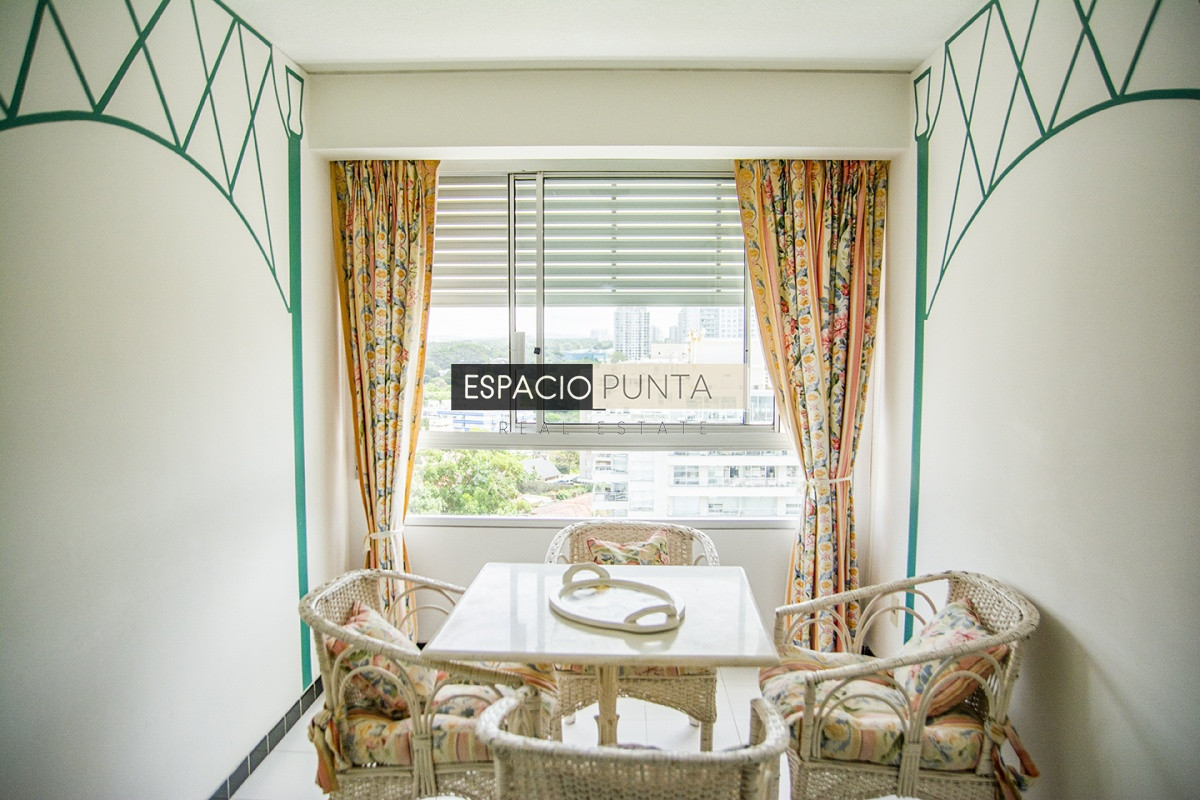 Apartamento ID.724 - Departamento con agradable vista en edificio Tiburón