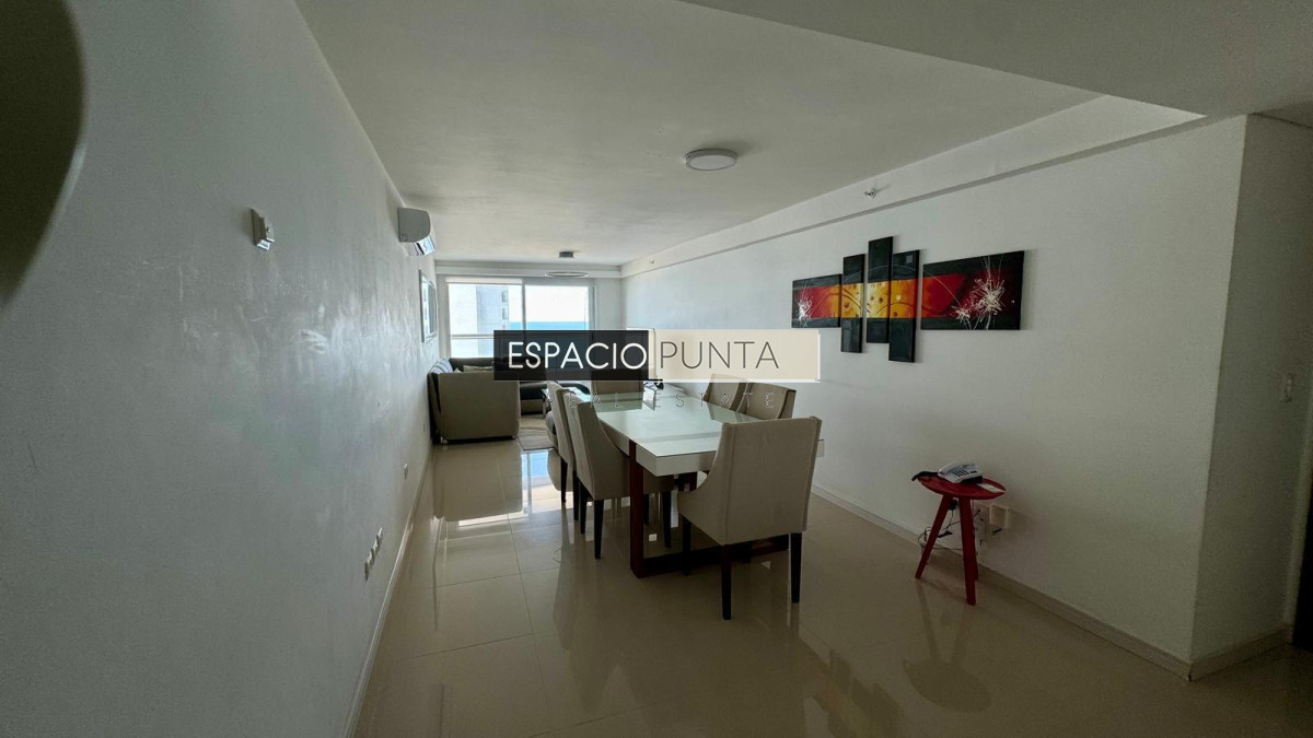Apartamento ID.4111 - Vende hermoso depto de 2 dormitorios en Look Brava, Punta del Este