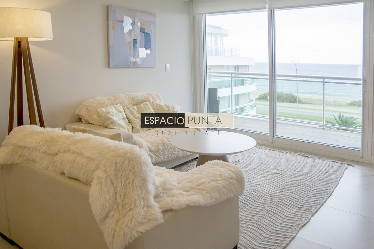 Apartamento ID.987 - Apartamento de 2 dormitorios en Playa Mansa , Punta del este 